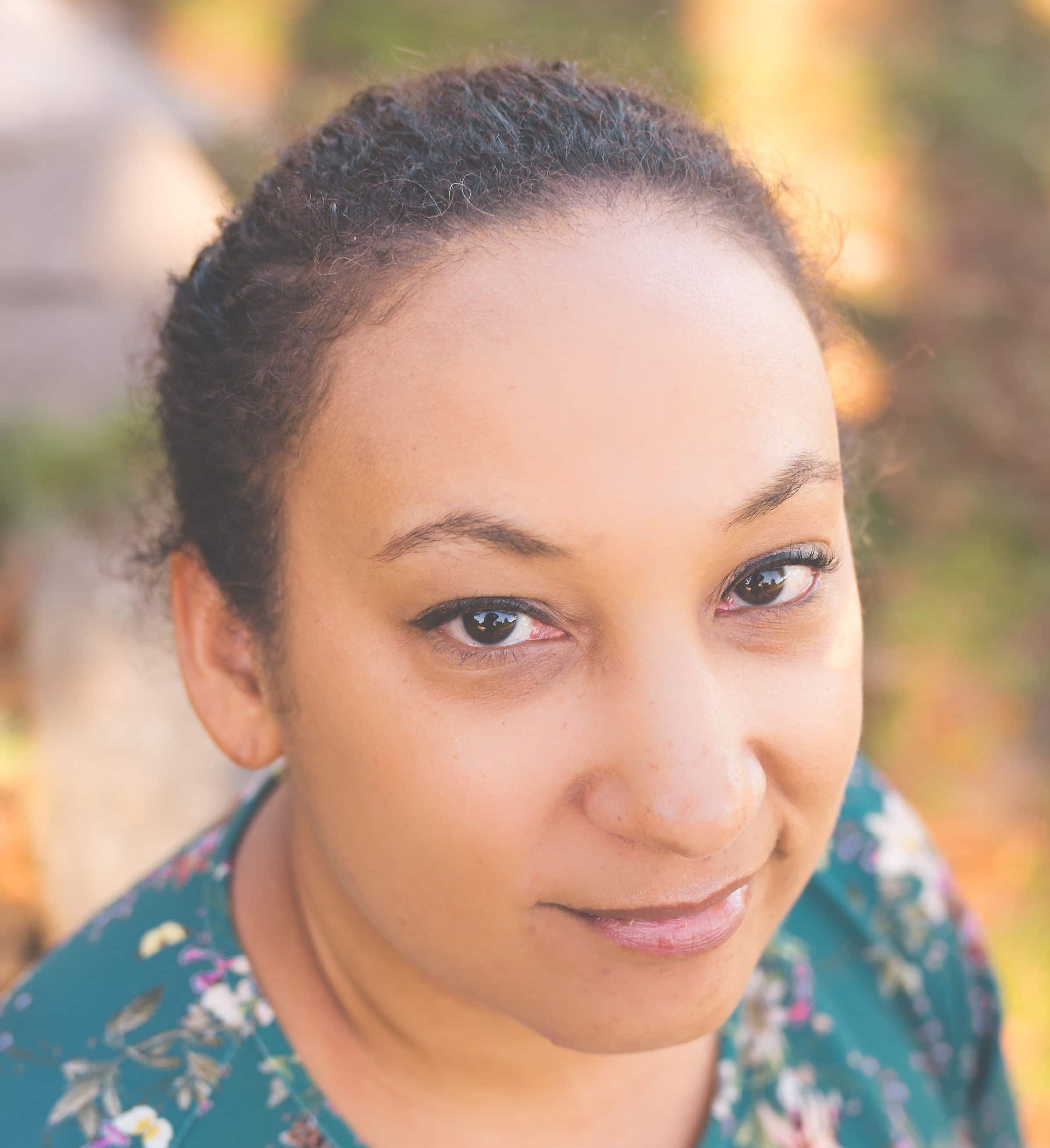 LH - Author photo (1)